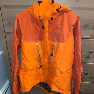 Arcteryx Hard Shell goretex ski jacket